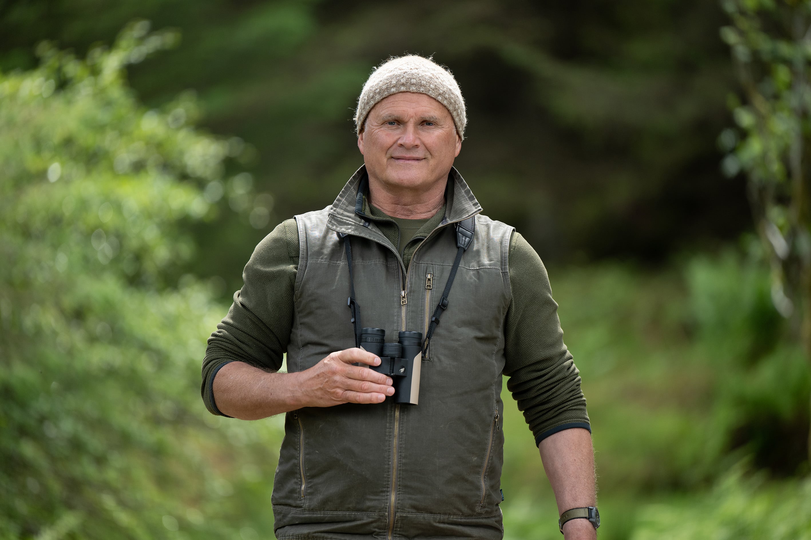 Simon King, Binoculars