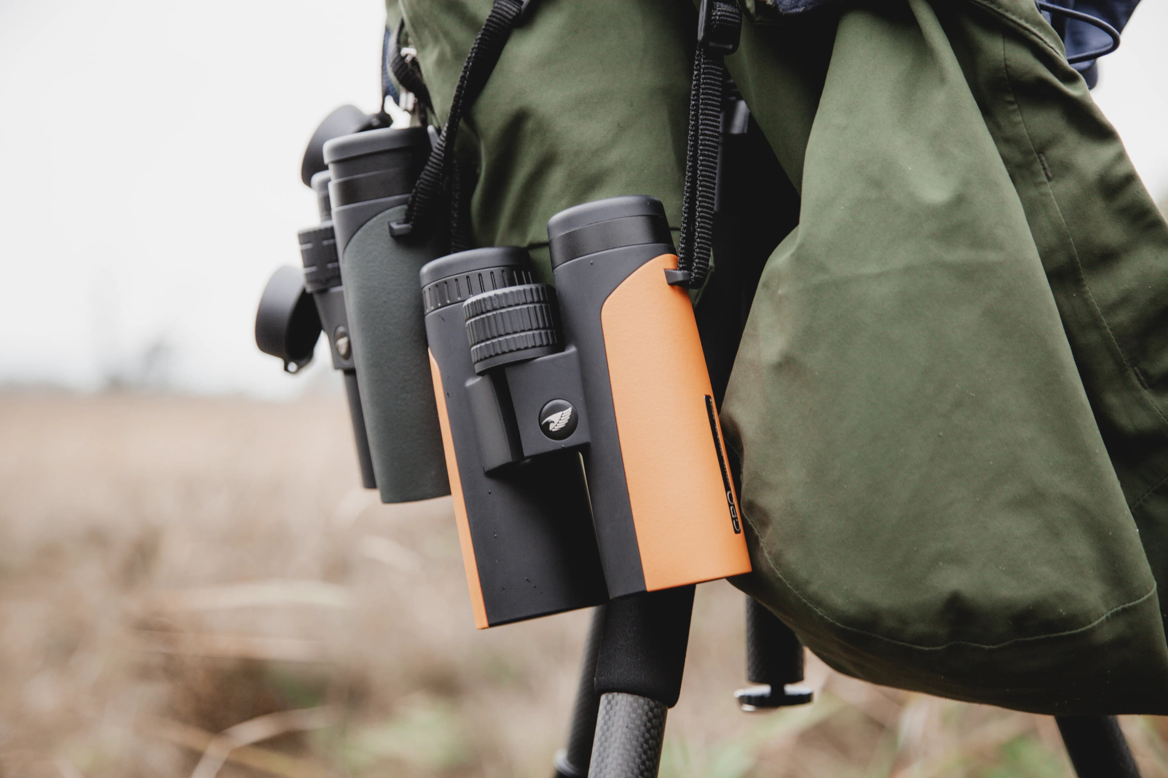 Binoculars.Backpack.alt