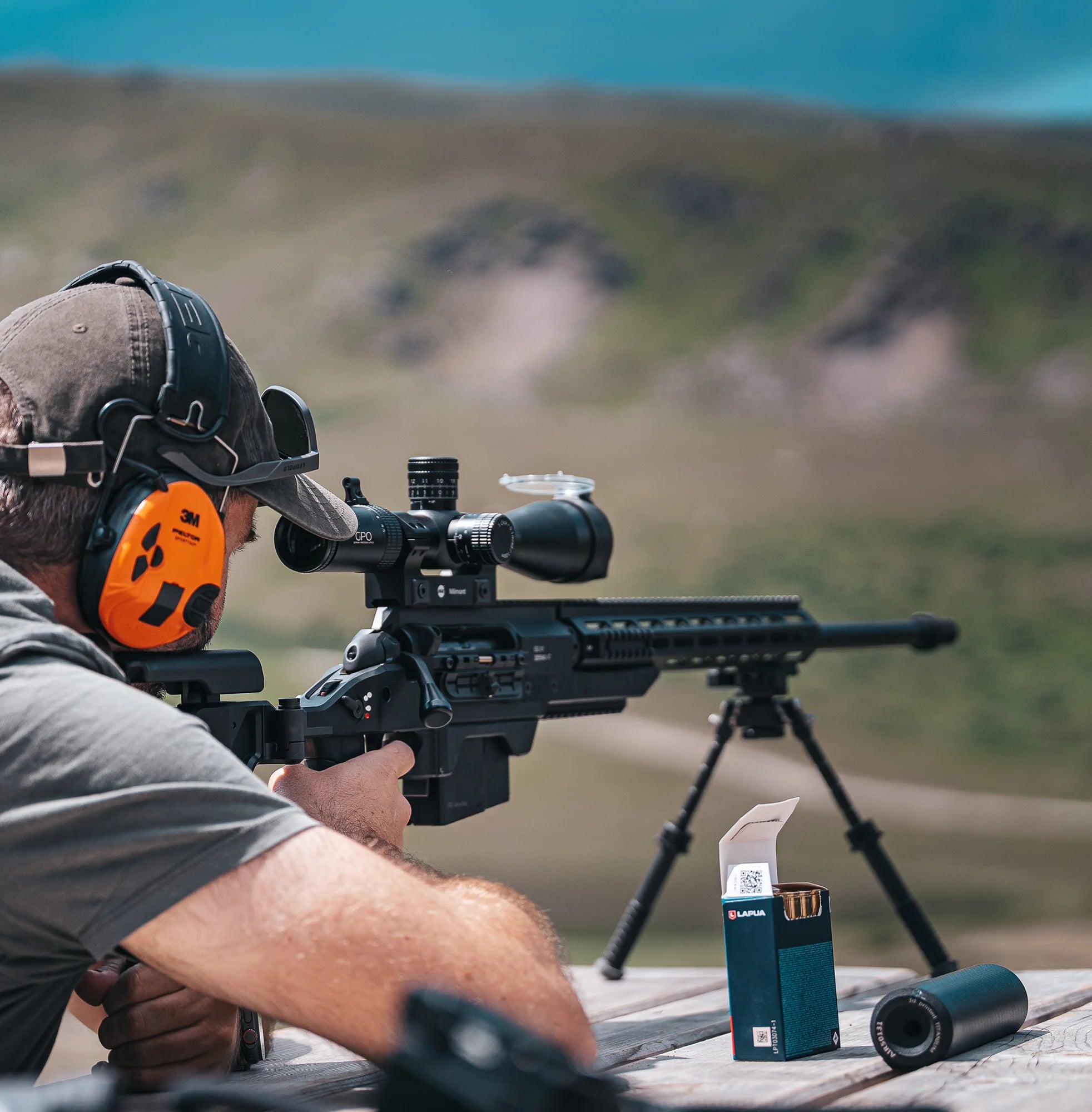 Riflescope, rifle, shooting range